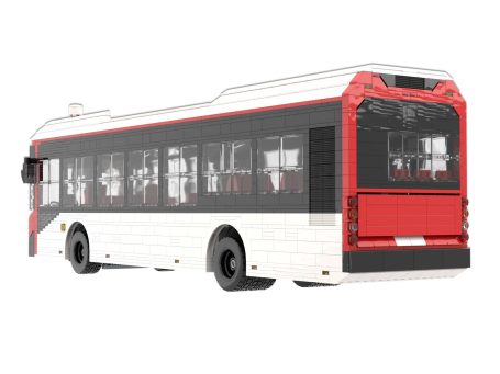 Volvo 7900 Hybrid TMB Barcelona MOC Lego - Parte trasera Autobús de modelo moderno con diseño predominante en blanco y detalles en rojo.
