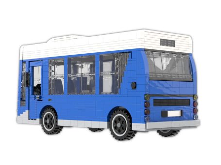 Tecnobús Gulliver U520 MOC Lego - Parte trasera Autobús azul con ventanas grandes y una parte trasera blanca.